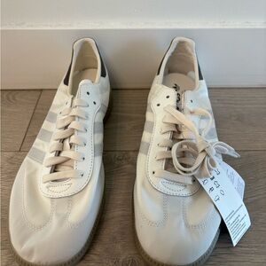 Adidas women’s Cream and Gray Sneakers